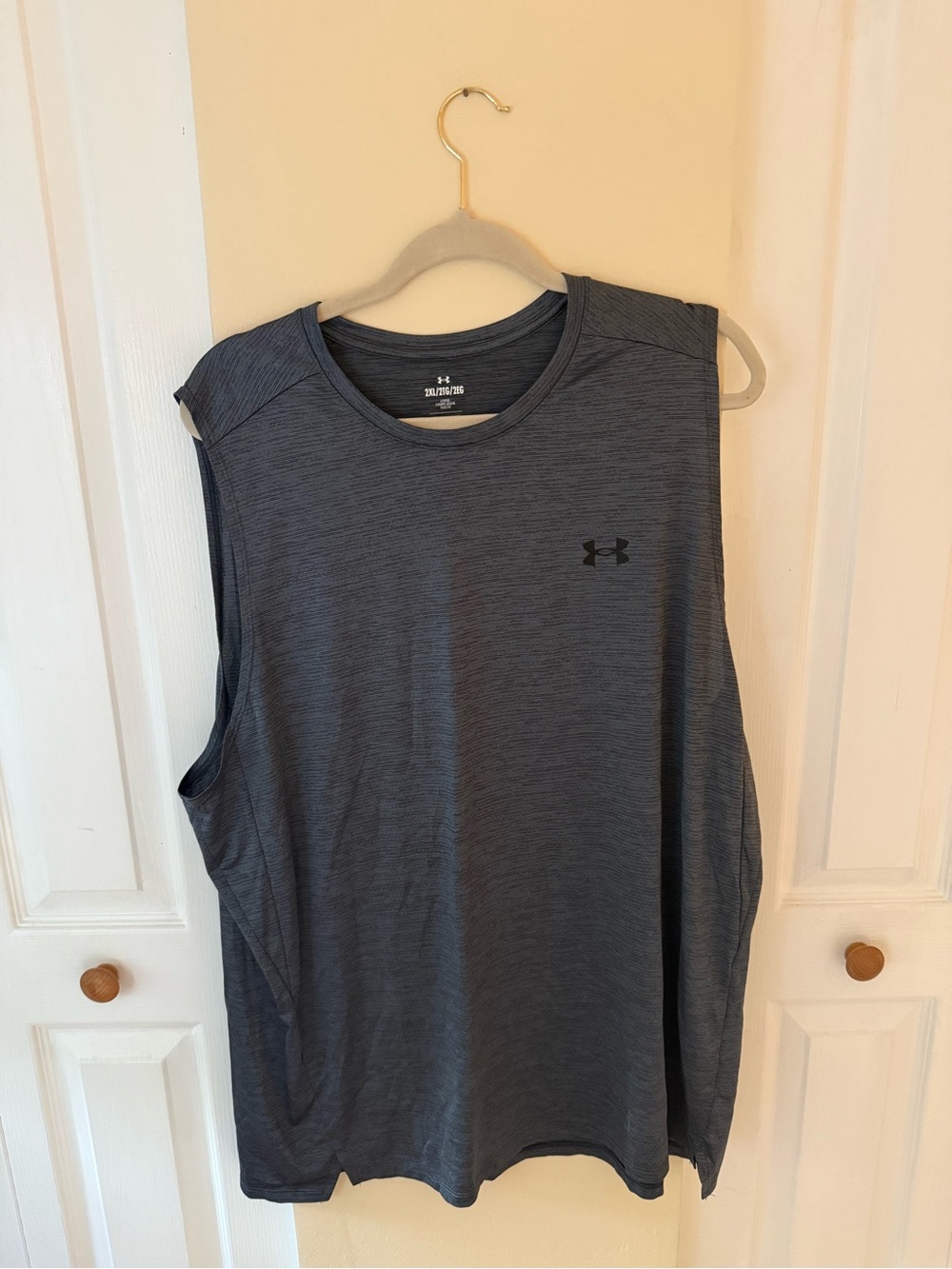 Under Armour Men’s Sleeveless Training Tank — Charcoal